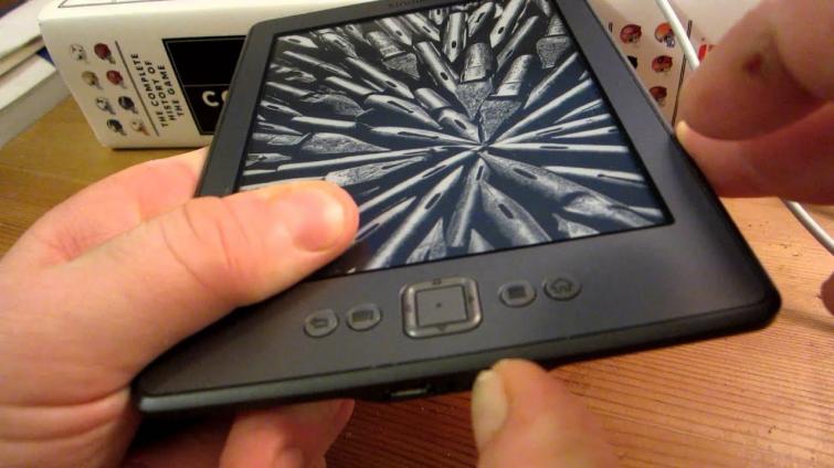 Почему мой Kindle продолжает зависать и решения